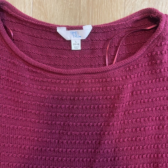 Time and Tru Sweater - Picture 2 of 4